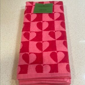 Kate Spade NWT Pink and Red Heart Kitchen Towels Set of 2